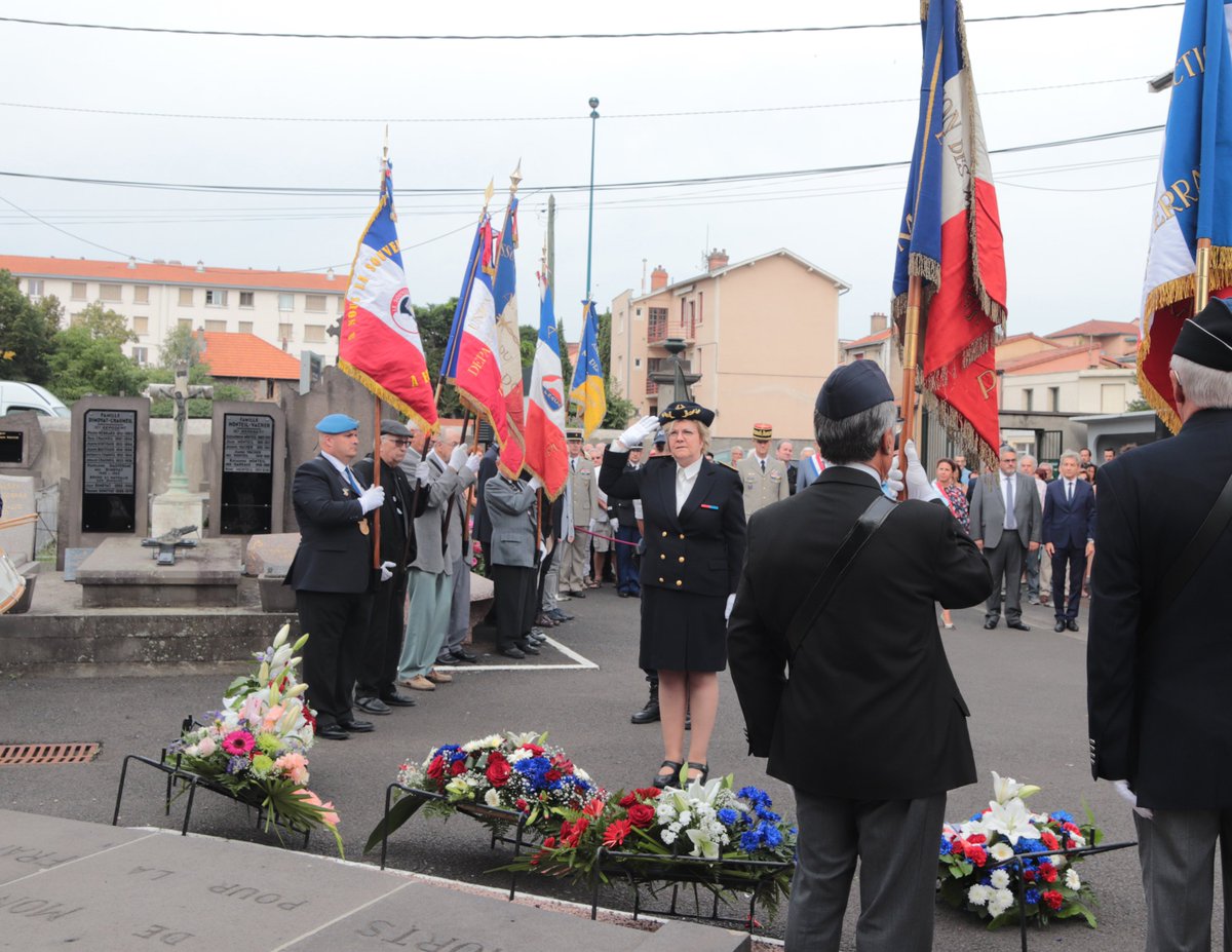 Prefet63's tweet photo. #Libération de la ville de @ClermontFd Retour en images sur les cérémonies de ce 75ème anniversaire pour se souvenir des hommes et des femmes qui ont combattus pour la liberté de tous   #Hommage #gratitude #mémoire https://t.co/iPfzYQW59e