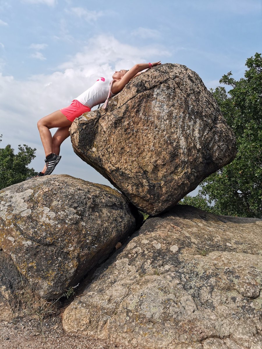 GoddessJulieXX's tweet photo. These rocks look like the playground of giants๐๐
@iWantClips #IWCWorldwide2019 #MostAdventurous #BestHobby https://t.co/jZQZWqFKLF