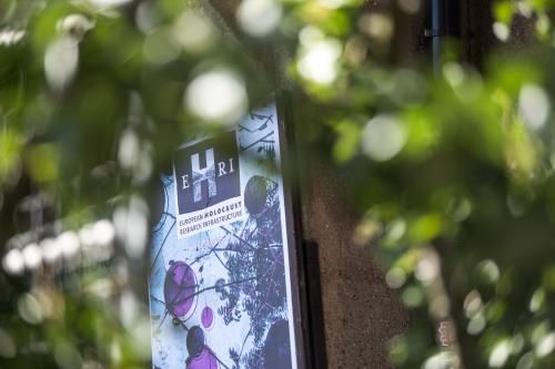EHRIproject's tweet photo. Last week it was announced that #EHRI will continue to receive funding from the European Union to sustain &amp; expand its resources and activities to enable it to become a permanent European home for international Holocaust research. More information here: https://t.co/9FcZwtim3Y https://t.co/FMtgtef0T3