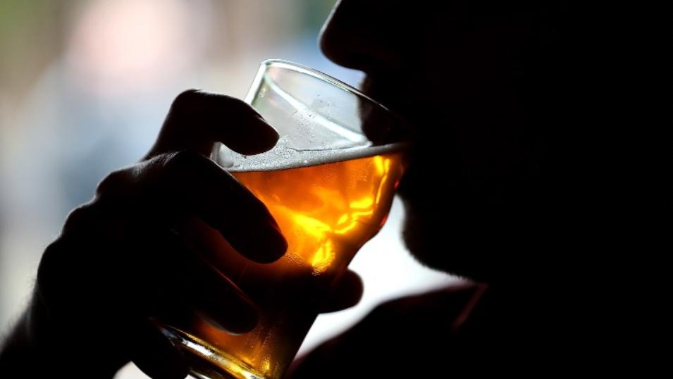 picardonhealth's tweet photo. Supervised alcohol-consumption sites (better known as bars) are everywhere. So why are we so squeamish and judgmental about other types of supervised drug-consumption sites? by @picardonhealth https://t.co/m6mb04r6cx via @GlobeDebate #alcohol #opioids #harmreduction https://t.co/xV88NlSPdx