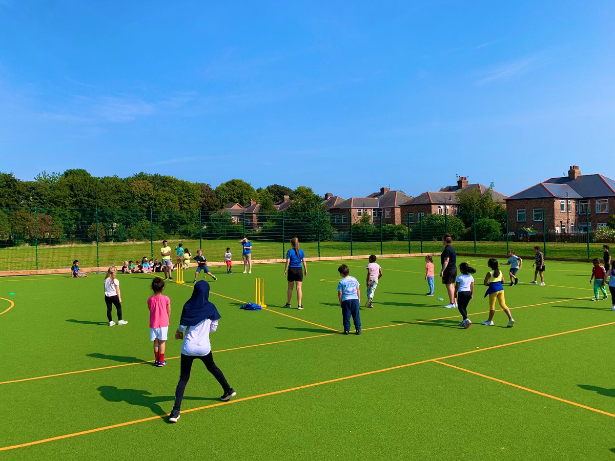 TyneMetNESA's tweet photo. #NBSE | Week 6 underway at Ravenswood Primary School as part of the ‘Best Summer Ever’ 🎾🏏🏉

Great to have so many with us (both returning and new faces!) @StreetGames @activenewcastle @NBSE2019 https://t.co/B1AwikSYPF