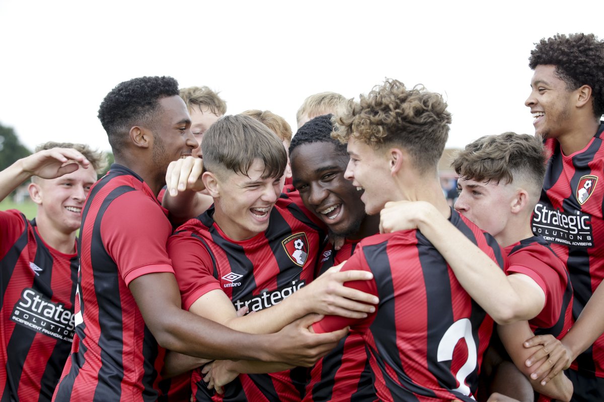 afcb_academy's tweet photo. FULL TIME ⏰

What a photo to cap off a superb display by the #afcbu18s! 

6-0 winners over Yeovil to get our Youth Alliance Cup run off to a brilliant start 👏👏👏 https://t.co/SyXICXTIQh