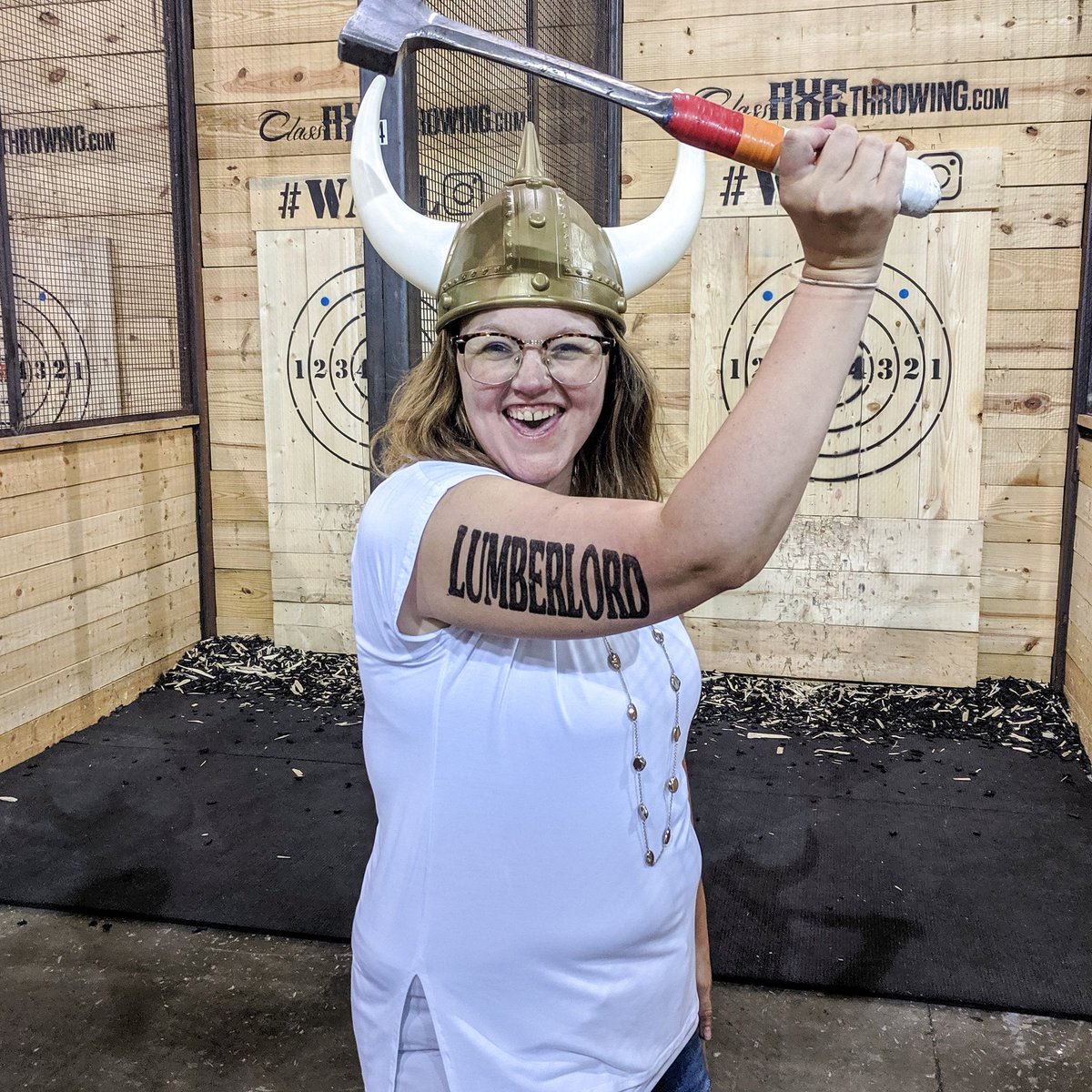 livingamidst's tweet photo. Just call me 'LUMBERLORD' from now on please! π―ππͺπ» #classaxethrowing #lumberlord #axethrowing #Cincinnati https://t.co/ExhQbjatPc