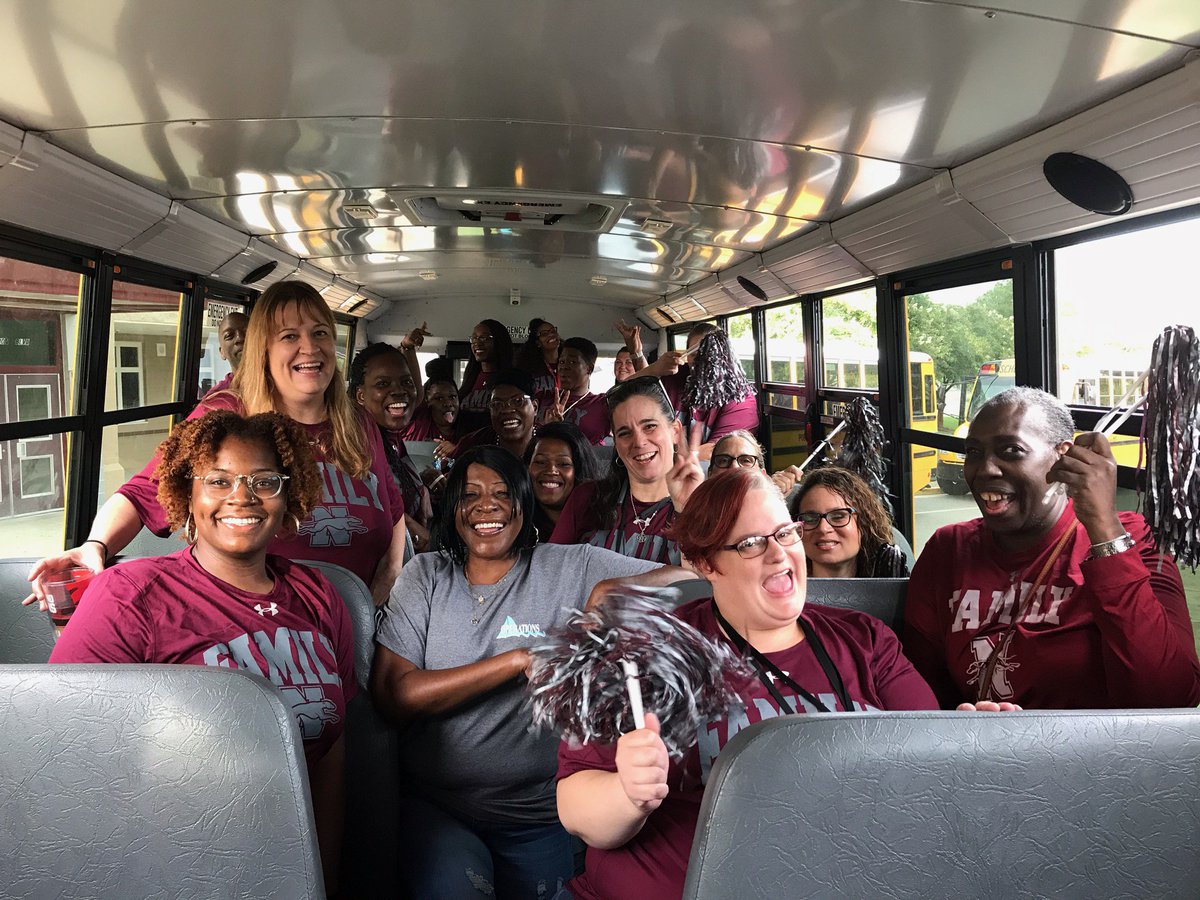 ICNorcomHigh's tweet image. The HISTORIC @ICNorcomHigh is comin!! @PortsVASchools @lagunafoster #peprally #schoolspirit #visionisclear