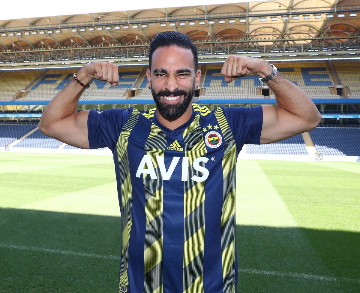 Fenerbahçe’mize hoşgeldin Adil Rami 💛💙