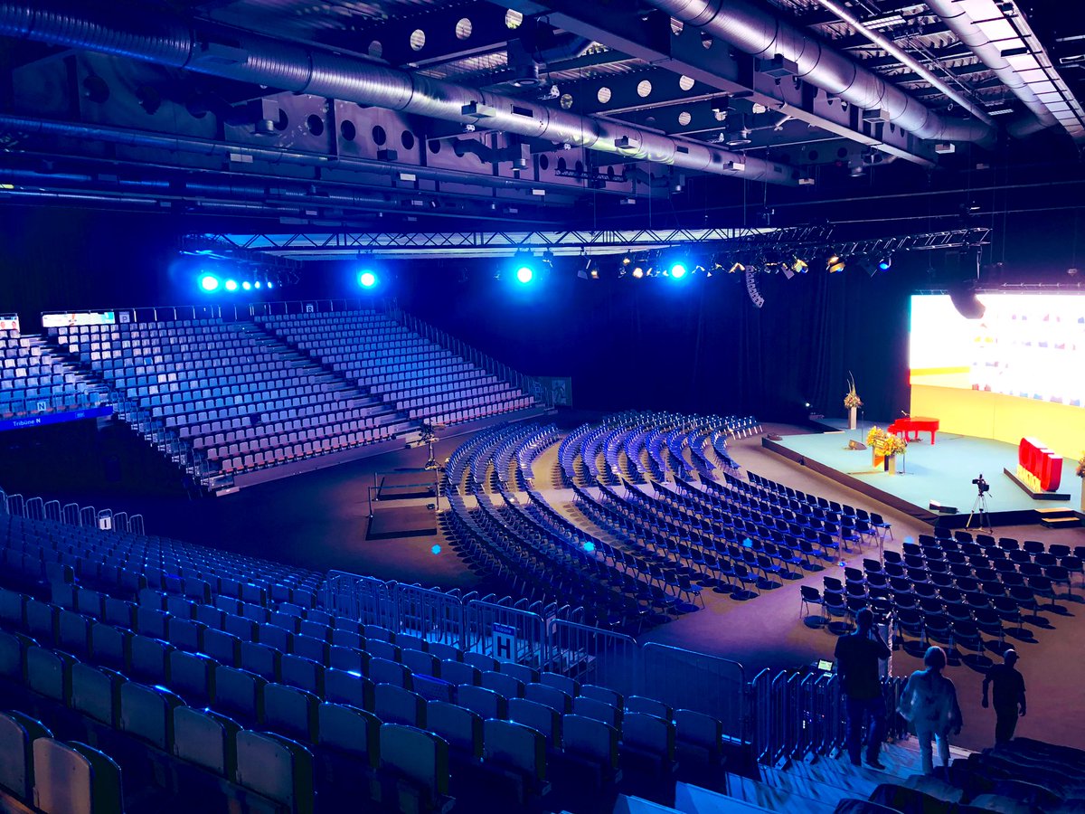 cdu_fraktion_th's tweet photo. Wir sind bereit. Um 17:30 Uhr ist Einlass zum #jecduth. Wir freuen uns auf @Markus_Soeder, @MikeMohring und auf Sie! https://t.co/Tmp0eCxWCV