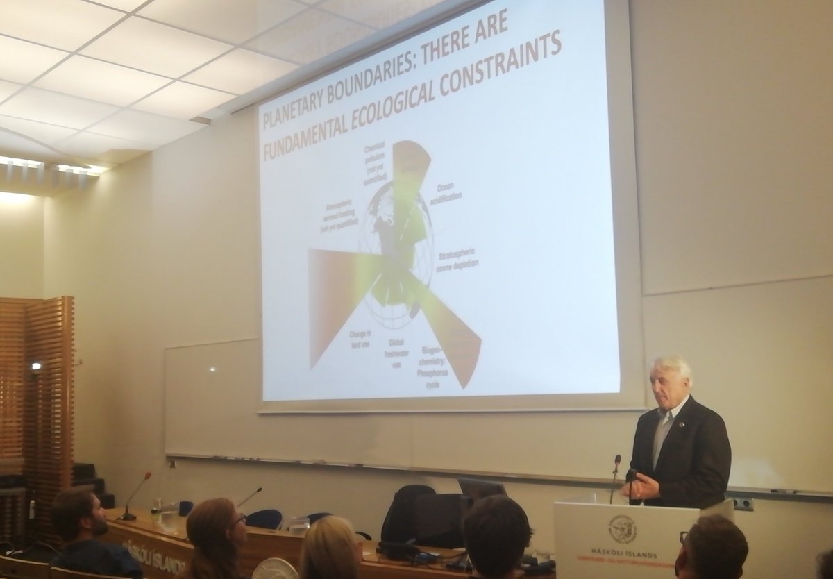 lucacoscieme's tweet photo. Markets lie to us about the price of everything. Our addiction to growth can be likened to individual addictions and we can learn a lot from individual therapies. @Robert_Costanza at #AdaptEcon in Iceland https://t.co/XZcEmKednf