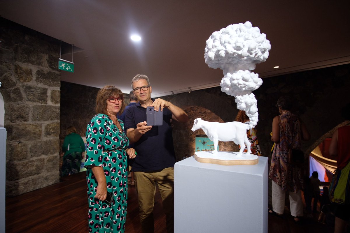 PheFestival's tweet photo. ¡Seguimos emitiendo! 📡 #PheGallery prorroga su estancia en el Espacio Cultural Castillo San Felipe de #PuertodelaCruz hasta el próximo sábado 31.
¡No dejes de visitarla! ✌️ Merece muy mucho la pena.
⏰ De martes a sábados, de 11:00 a 13:00 y de 17:00 a 20:00h.
#Phe2019 https://t.co/z9rhecfwwQ