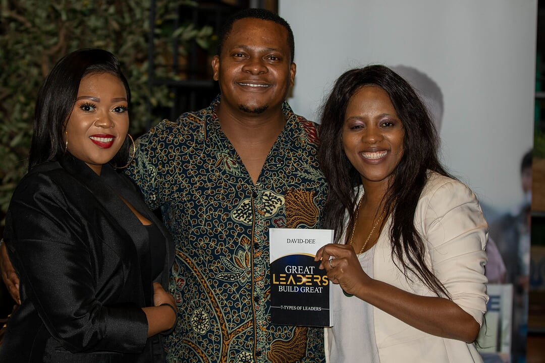 iamchurch_sa's tweet photo. Here's the images for the #DavidDeeBookLaunch. Thanks for coming to the book Launch last week Friday.

Both #GreatLeaders and #PowerCouple books are available for purchase. ☕📚

Cc @Starbucks_SA https://t.co/X35u2CFRUu