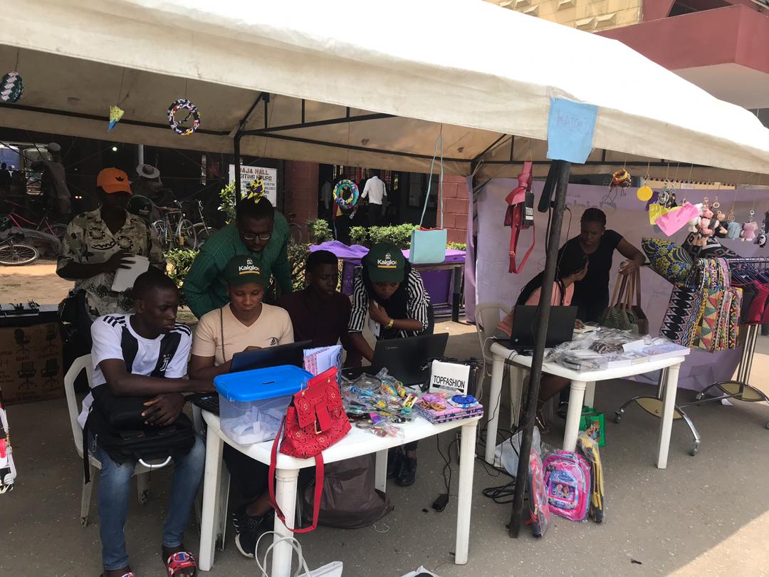 KaigloNGR's tweet photo. KAIGLO is at UNILAG this week! Come shop for your fashion apparels at an affordable price at Jaja Hall. You don't wanna miss this! 5,000 Naira voucher for signup. 

#Kaiglo
#Unilaghallweek
#jajahallweek https://t.co/TuT7tVxamE