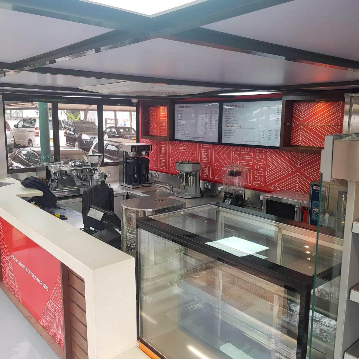 sheffield_afric's tweet photo. Java House this is an incredible milestone! Congratulations ๐๐๐๐
The CONTAINERIZED Java express outlet came to life earlier today during their grand opening at Nairobi hospital
#JavaLove #JavaHouseExpress #javahouseafrica https://t.co/s6mLWta9f8