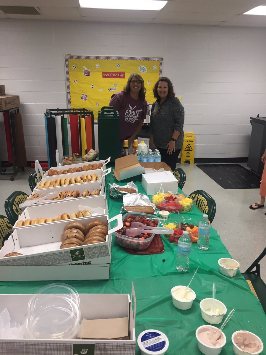 AdamHatcherGW's tweet photo. Thank you Greenwood PTSO!!!  Go Gators!!! https://t.co/tpM3HQdUQj