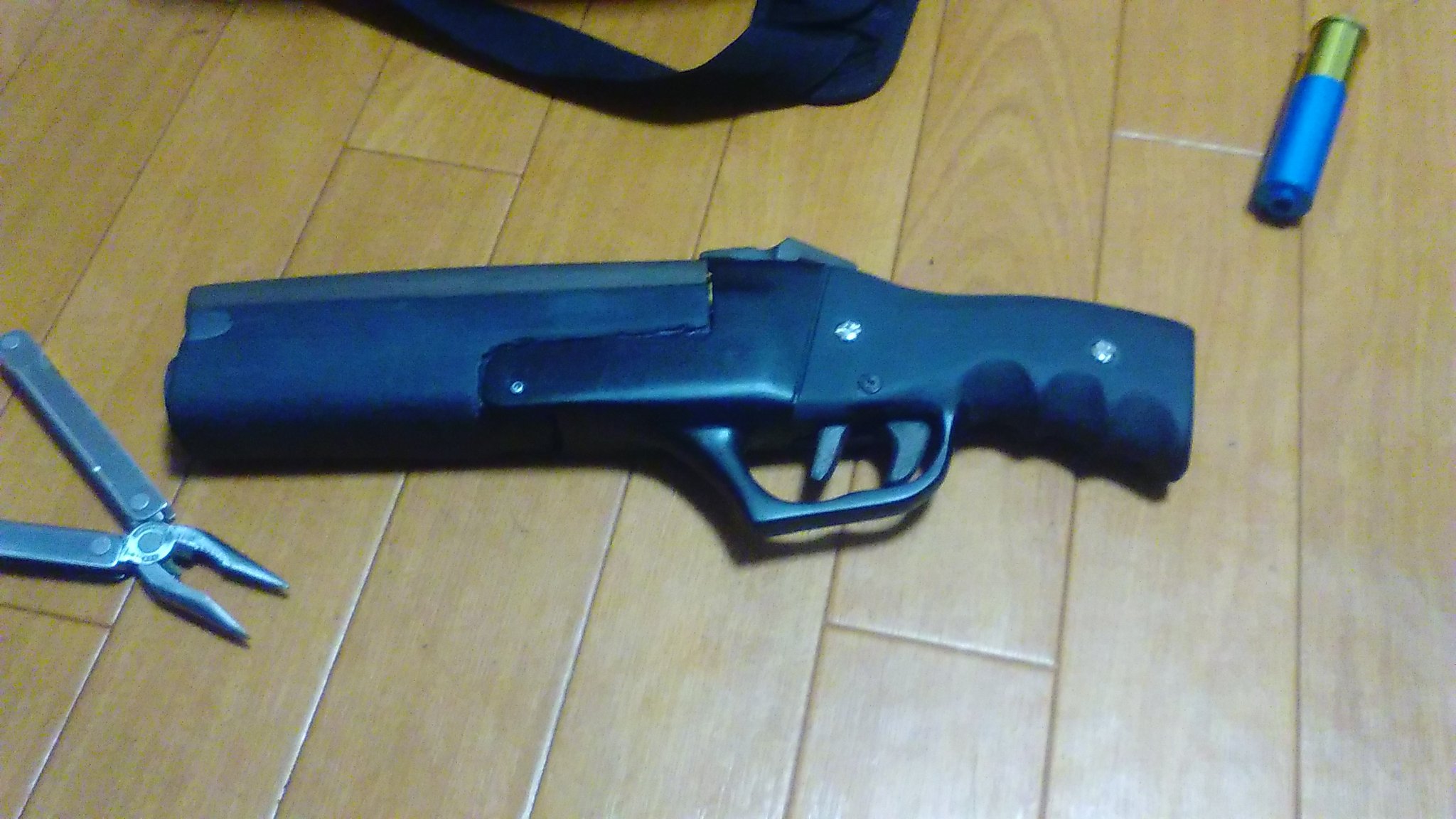 タイラ 3月14日heat貸切 No Twitter どんとこい架空銃 華山マドックス購入したがサバゲーでは使いにくい買ったので 華山のシェルを流用してオリジナル上下2連ショットガンを自作 タイラ 3月14日heat貸切 No Twitter どんとこい架空銃 華山マドックス購入したがサバゲーでは使いにくい買ったので 華山のシェルを流用してオリジナル上下2連ショットガンを自作