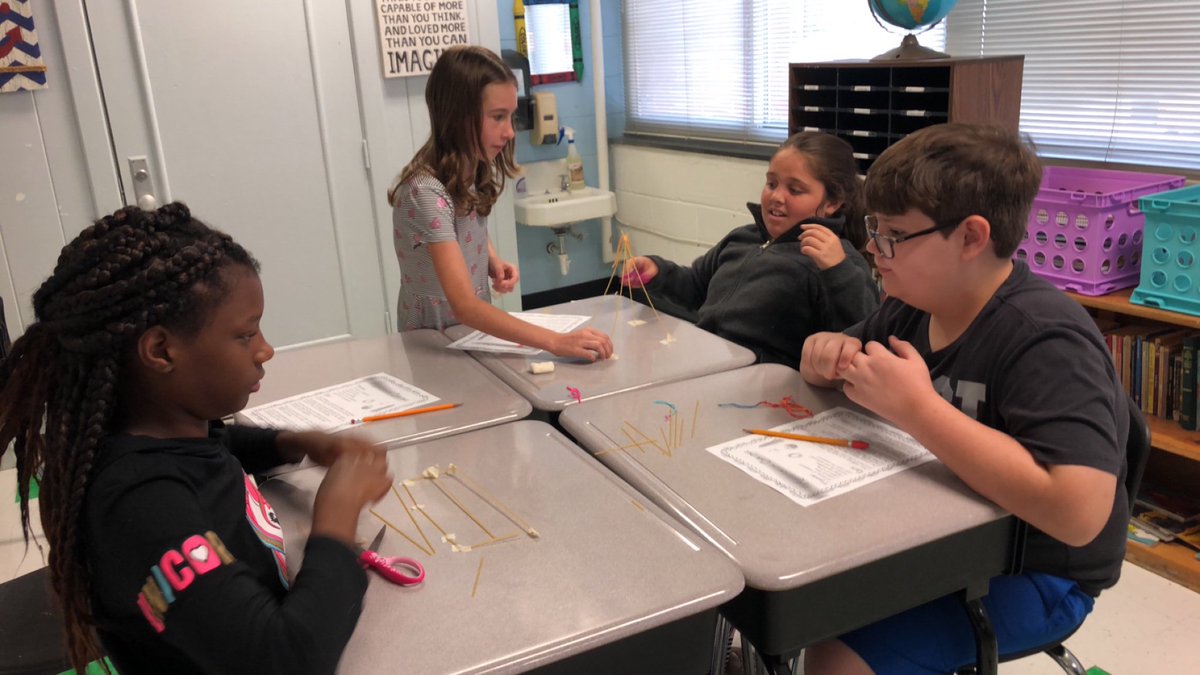 MrsBentonHGS's tweet photo. 2nd day Marshmallow Challenge! #5thScience #MyBest #HGSChat https://t.co/6ahmY6SXT0