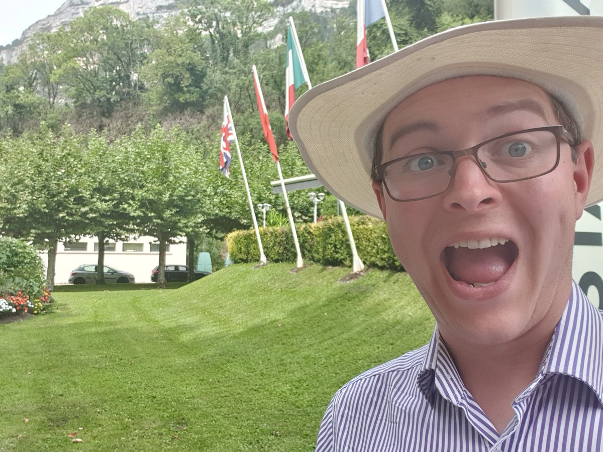 jackjmatthews's tweet photo. Lovely lunch at the bistro on Lac du Nantua, and a receptive cheery response to my flag pedantry by the staff! π«π· #CestALenvers #ItsUpsideDown #ImBackFromTheMountains #BritsOnTour https://t.co/nzPbuN9XZt