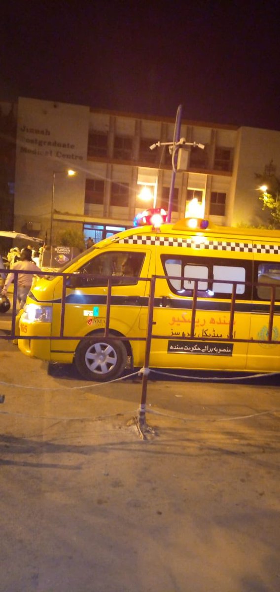 murtazawahab1's tweet photo. Sindh Rescue &amp; Medical Service Ambulances are now up and running in Karachi, Thatta, Sajawal &amp; Badin. InshaAllah this network will further be extended all over the province #SindhFacts https://t.co/jVPTEt9hvP