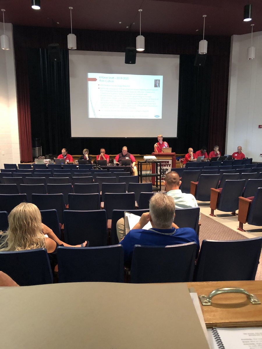 Rebels_Nation's tweet photo. Excited to host one of the @KHSAA Regional Administrators Workshops.
Over 40 Kentucky Athletic Directors here at @OCHSRebels for workshop (even though you can’t see them all).
#KYAD https://t.co/h0by1hc79I