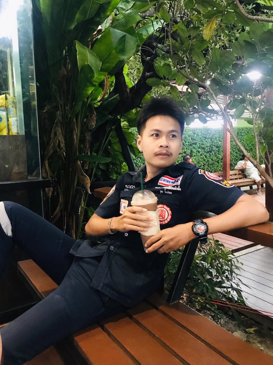 เหนื่อยจัง. อยากนวด