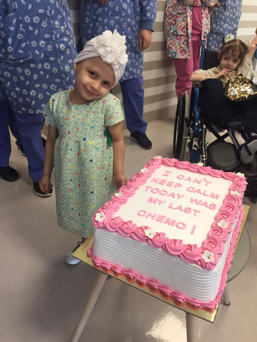 onHold2021's tweet photo. Last chemo party... mabrook Zainah ❤️❤️❤️ https://t.co/4gOLokSrnN