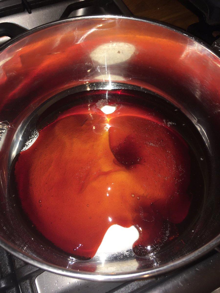 SamMoyle1's tweet image. In the name of science... #physicalandchemicalchanges #thermaldecomposition #honeycomb #ThinkBright