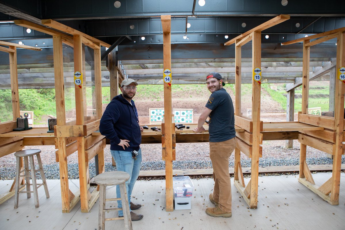 bluetrailrange's tweet photo. Do you need some friends? Come to the range and meet fellow shooting fanatics.
Check out what we have to offer here - https://t.co/Lv89Z3NUwT
#BlueTrailRange #IHaveFriends #GunsAreCool https://t.co/1zJ4qCqxXV