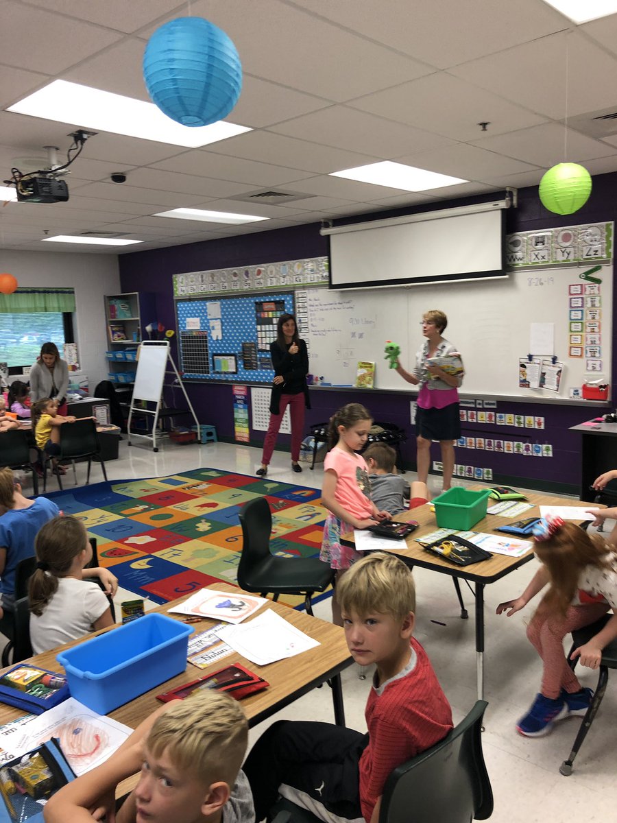 GoshenHillcrest's tweet image. Shout-out to our amazing counselors...Helping our Gators set kindness goals! @RodoskyRyan @Kyedguy #L1G4