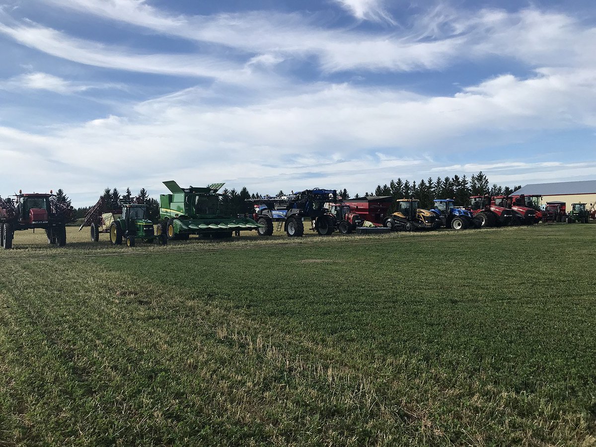 Sevita_Int's tweet photo. On your marks. Join us for the Eastern Ontario Compaction day on Thursday! Registration 8:30 AM #PROSeeds #SevitaInternational https://t.co/28XivsIou7