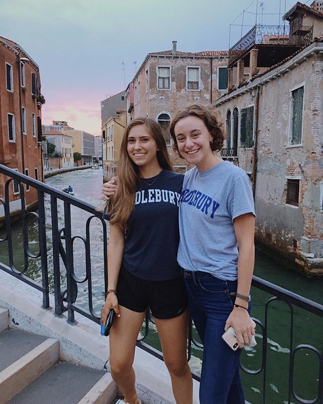 AHAcourses's tweet image. Feb-mester friends! Watch out @middleburycollege... 👯‍♀️ #vermontinvenice #ahacourses #ahalatesummer19 #venice #arthistory #gapsemester #gapyear #travel #italy #venezia #middleburycollege #middmoment #studyabroad #febmester ift.tt/2NAUZyi