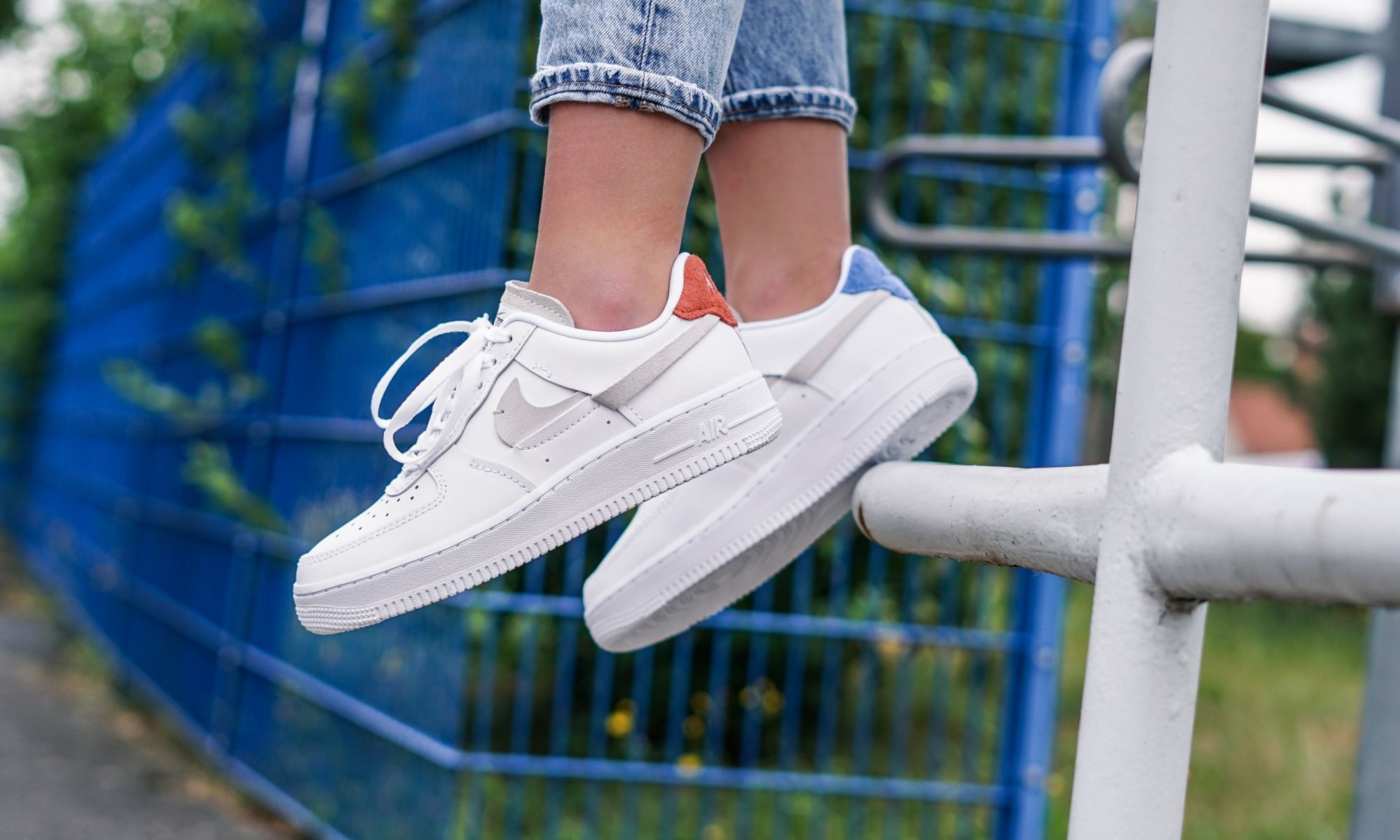 Air force 1 lux inside out hotsell