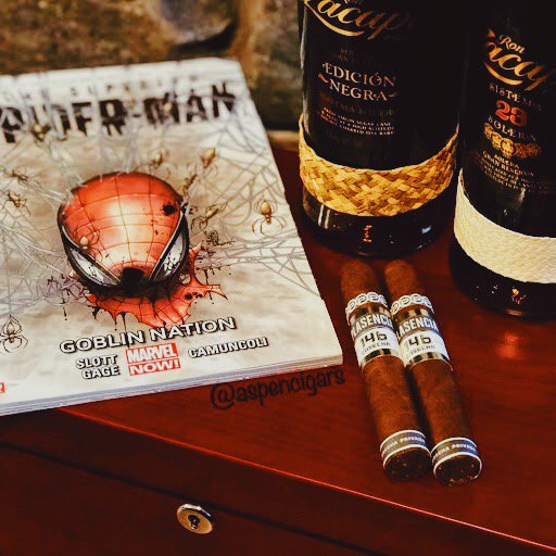PlasenciaCigars's tweet photo. With a great cigar, comes great relaxation. #Spiderman
📸: @aspencigars (IG)
#PlasenciaCigars #LightUpYourSoul #CigarSociety  #Cosecha146 #MediumBodied #CigarOfTheDay https://t.co/iTTgLC8zXM
