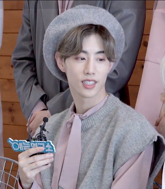 softmarkpics's tweet photo. thank you lullaby era https://t.co/fsBG85Efar