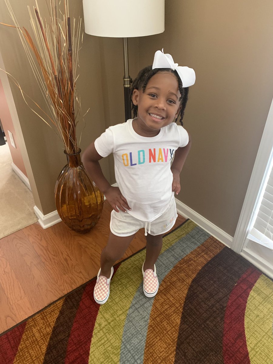 __jaimeeee's tweet photo. #DaeDay itβs my baby birthdayyyyyβ€οΈπ https://t.co/4TMNhpX2Ed