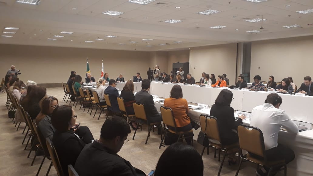 CICV_br's tweet photo. Começa hoje o encontro da rede #AcessoMaisSeguro (AMS). Prefeitos e secretários de seis municípios brasileiros estão em #Brasília para discutir boas práticas e lições aprendidas com a implementação da metodologia AMS, desenvolvida para prevenir e mitigar os efeitos da violência. https://t.co/QtCJUFmlC9