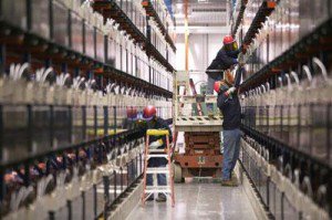 World’s Largest Battery Backup August 27, 2003
The city of Fairbanks, Alaska connected to what was at the time the world’s largest battery backup. Designed to help prevent serious blackouts that plagued the city every two to three… bit.ly/2ZkUv6J