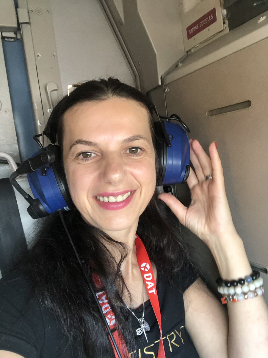 pinciene's tweet photo. Nice experience nice people nice views of the Nature from the cockpit :) https://t.co/oekV8c4HdN