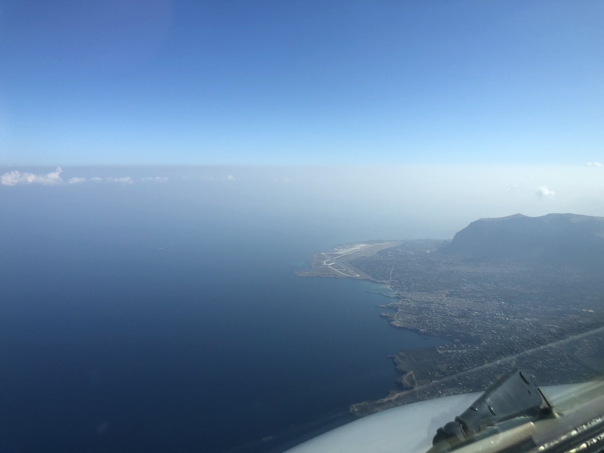 pinciene's tweet photo. Nice experience nice people nice views of the Nature from the cockpit :) https://t.co/oekV8c4HdN