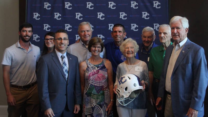 Blue Hose to Wear Helmet Sticker to Honor the late Cally Gault

RELEASE: bit.ly/342gKgf

#GoBlueHose