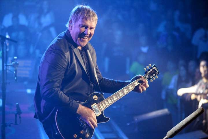 Happy birthday Alex Lifeson   