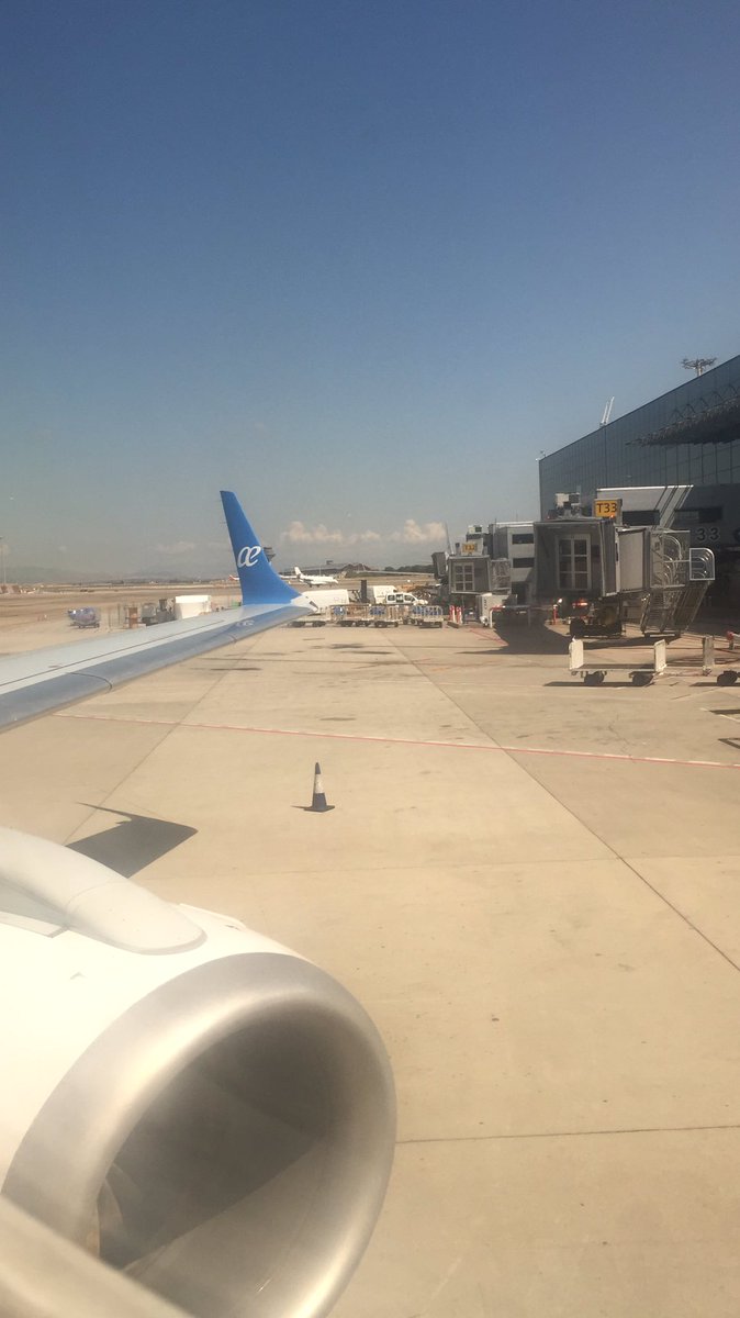 estefania_tf's tweet photo. Rumbo a Ibiza con @AirEuropa  😁✈️ https://t.co/u3pG1bfWGp