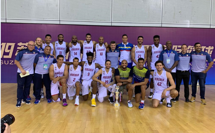 pantalladeport's tweet photo. #Basket #AtlasChallenge Venezuela cerró su preparación al Mundial cayendo ante Grecia https://t.co/MIhVUO1ohh https://t.co/vHAIcy7EB2