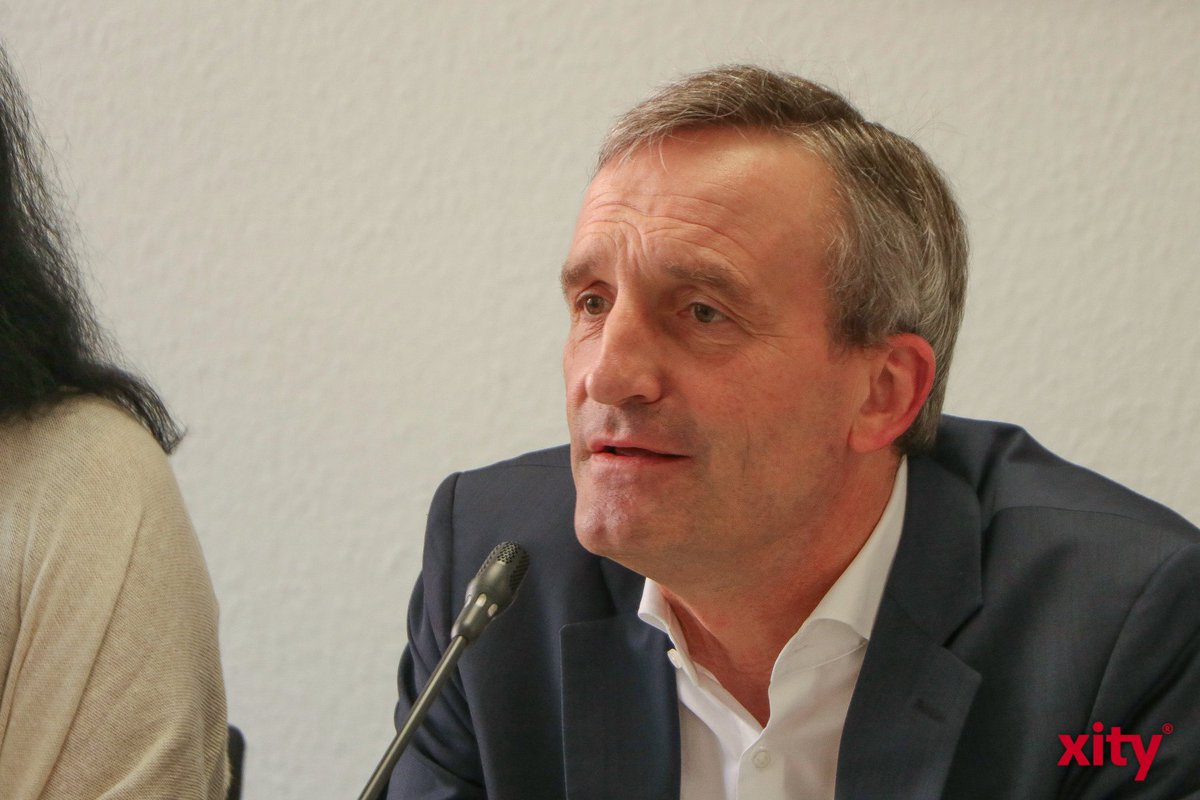 Für die Vermieter von E-Scootern sollen bald neue Regelungen in Kraft treten. Auch die Nutzer sollen mehr Verantwortung übernehmen. --> bit.ly/2HuOUjf #EScooter