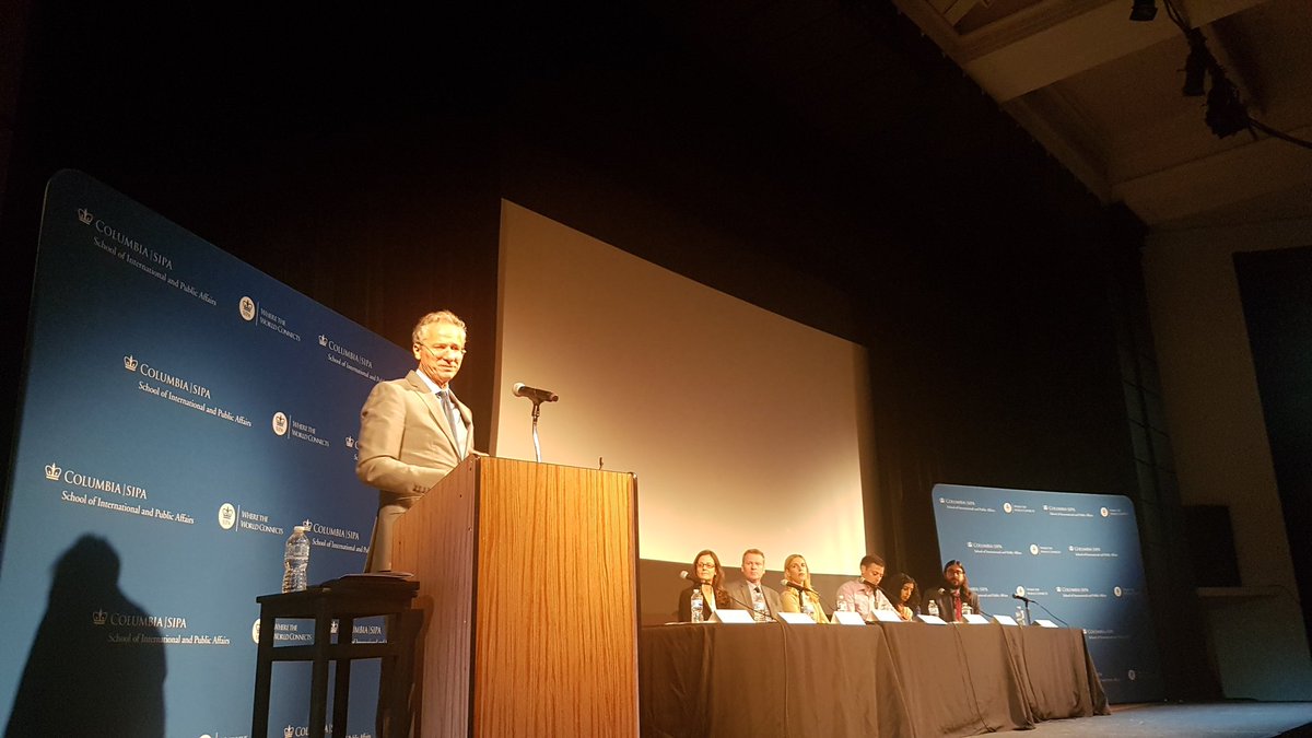 duda_zoghbi's tweet photo. "Wanting to change the world is one thing, knowing how to do it is another" - Vice Dean Scott Barrett at @ColumbiaSIPA's first day of orientation. #SIPA #Columbia #Seeples https://t.co/lgxU7SnPzh