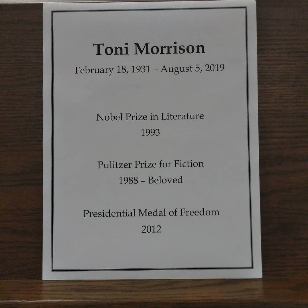 KeeneMasonLib's tweet photo. The Toni Morrison Rememberance and First Book Discussion at @KeeneState_ will be held in the @KeeneMasonLib in Room 121 on Fri, Aug 30th at noon.
#KSCEvent #KeeneStateCollege #KeeneState #KSCReads #ToniMorrison #BookDiscussion #KSCCommunity https://t.co/l1xygg0r9x