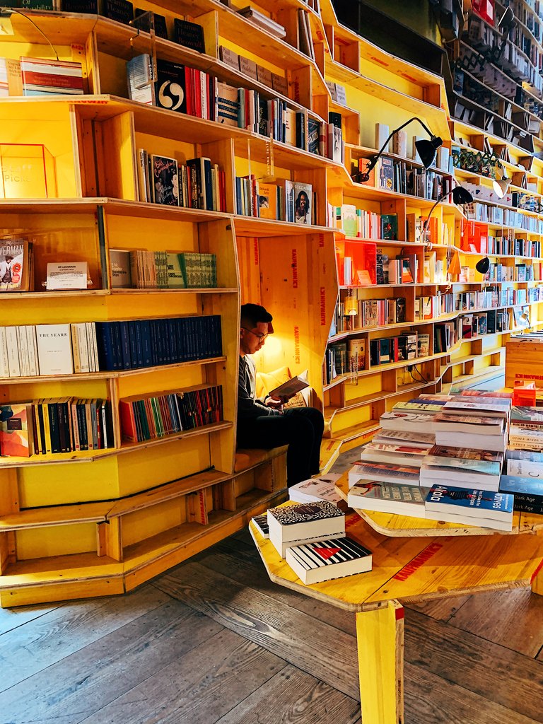 We have got the best books to beat the heat this week 🌞 Drop in store Tuesday - Sunday 👌