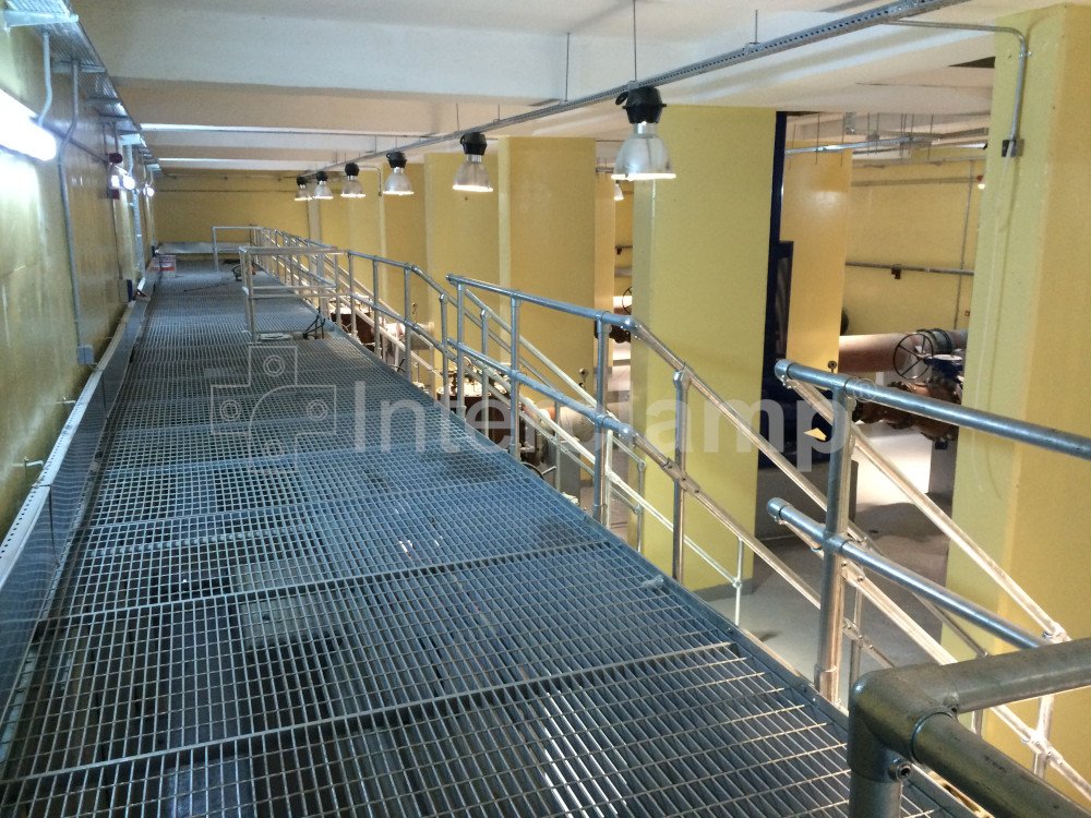 Interclamp's tweet photo. Interclamp key clamp fittings chosen for the construction of safety barriers and handrails at this water treatment works in Kurdistan, providing personnel protection in the dangerous workplace.
Read more: https://t.co/cyLaE2FBGy
#Interclamp #keyclamp #safety #barriers https://t.co/BHUFxPc17J