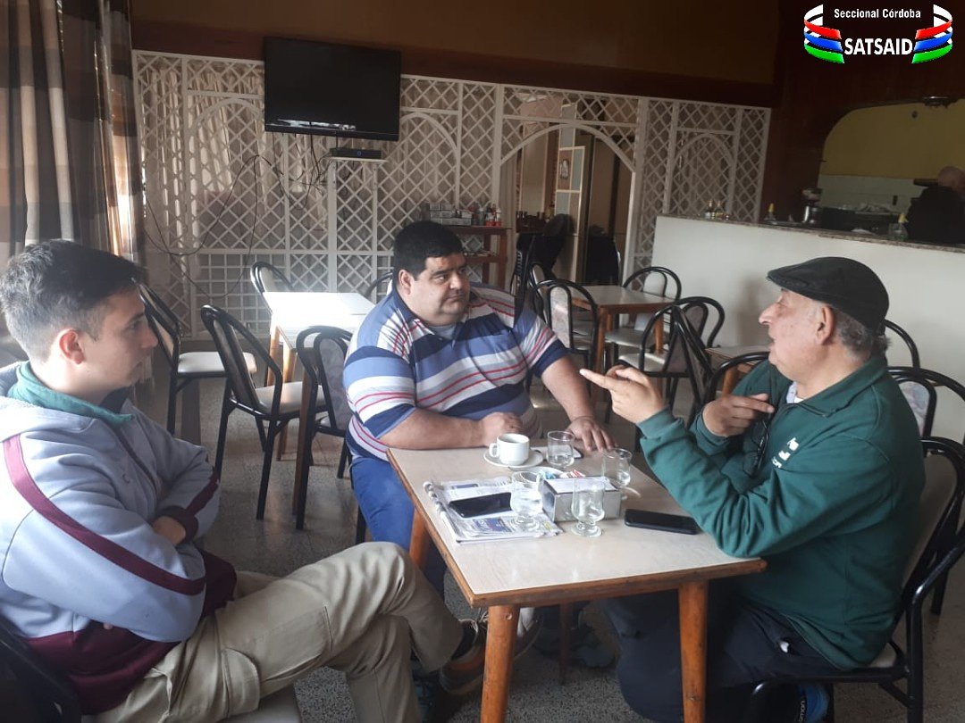 SATSAIDcordoba's tweet photo. Nuestro #secretariodeinterior
Con los compañeros de @mutualsantalucia de la localidad de @Marull 👏
#recorriendolaprovincia
#SecretariaDeInterior 🌎
#satsaidcbateinforma📲💻 https://t.co/OUKbVloZnE