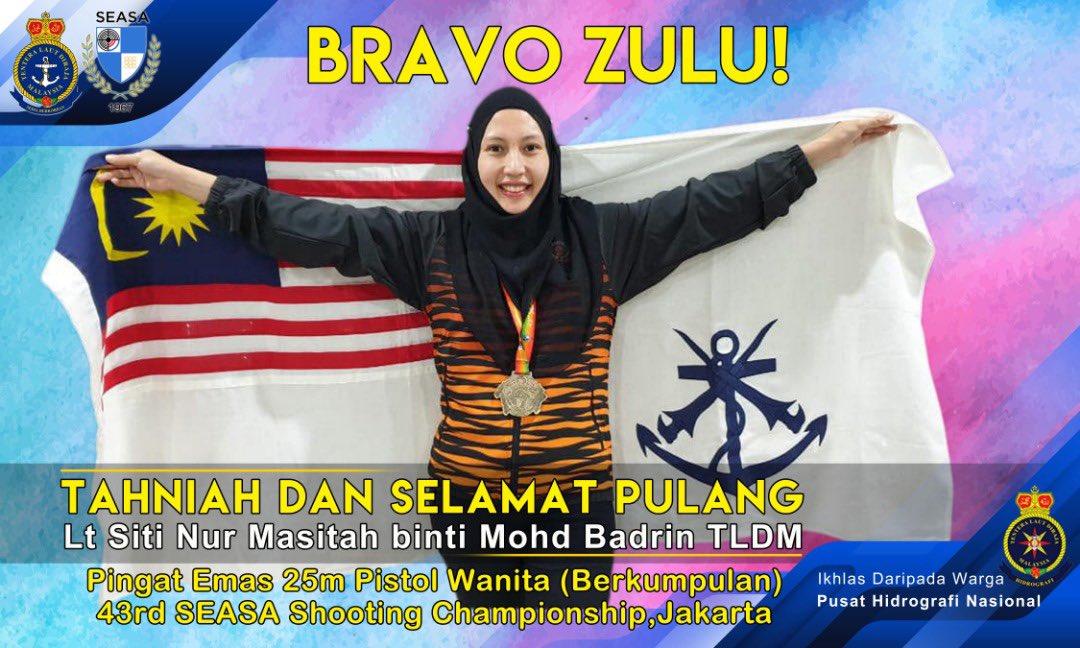 NatHydroCentre's tweet photo. Wirawati Menembak TLDM. Warga @NatHydroCentre menyambut kepulangan srikandi emas Lt Siti Nur Masitah binti Mohd Badrin TLDM yang tiba di #KLIA sebentar tadi. Tahniah!

#SEASA
#NavyPeople
#Kebanggaan
@tldm_rasmi https://t.co/hBFT1oyQYs