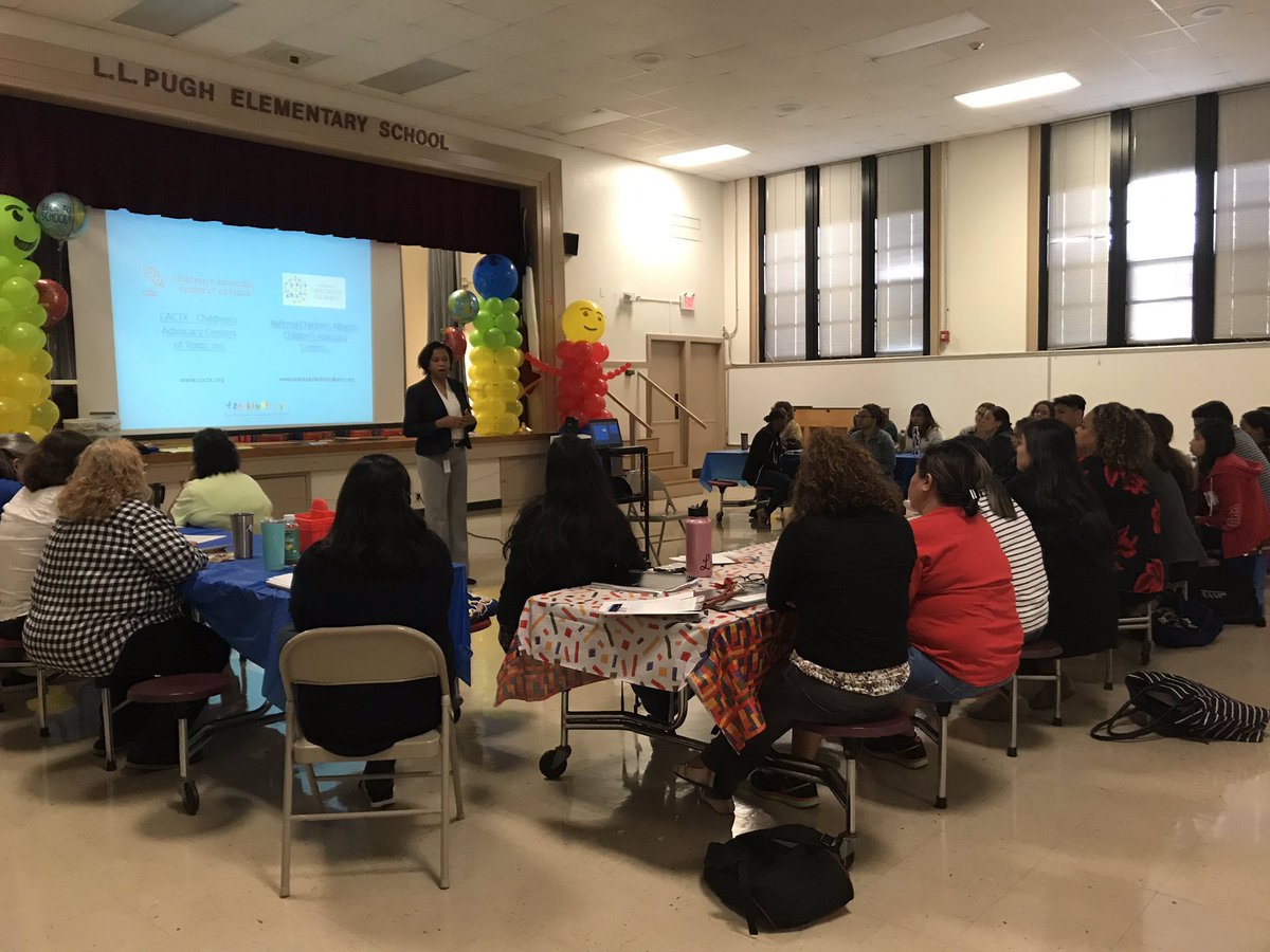 MissPicon's tweet photo. Educating our teacher! Thank You, CAC @HISD_Wraparound @PughRamsHISD https://t.co/emvWG4CQT2