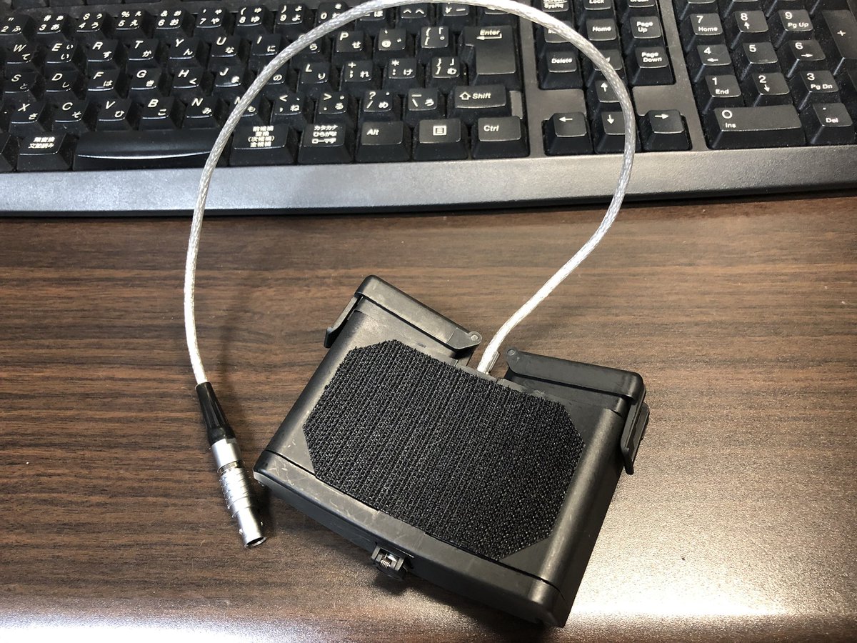 Un 14の準備が整ったら お次はバッテリーボックスの準備です W 本体にバッテリーホルダーが2個挿入されているので 単3 2本を詰め込みます 2本で1セット それが2セット使える実物同様設計 この外部電源ユニット 連続点灯時間が半端なさそうですw Un 14の準備が整ったら お次はバッテリーボックスの準備です W 本体にバッテリーホルダーが2個挿入されているので 単3 2本を詰め込みます 2本で1セット それが2セット使える実物同様設計 この外部電源ユニット 連続点灯時間が半端なさそうですw