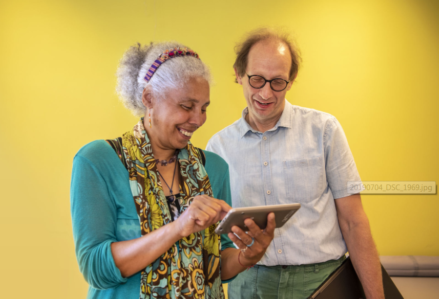 Onze #ictsteward helpt werkzoekenden op een laagdrempelige manier omgaan met digitale tools in hun zoektocht naar werk! Vindt hem op verschillende locaties, meer info: bit.ly/2ZrCjax #Digitaalwerkt #gentwerkt #gsiw